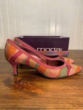 MODA Spana - Multicolor Abstract Print - Kitten Heel Pumps - Size 6.5M with Box